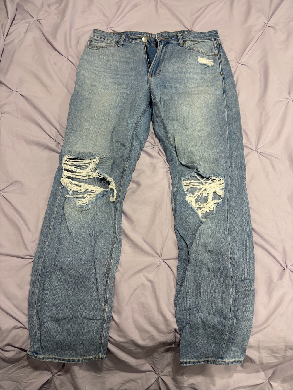 American Eagle High Rise Mom Jeans